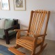 כסא הנקה משענת גבוה בצבע עץ