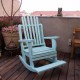 כסא נדנדה בצבע תכלת